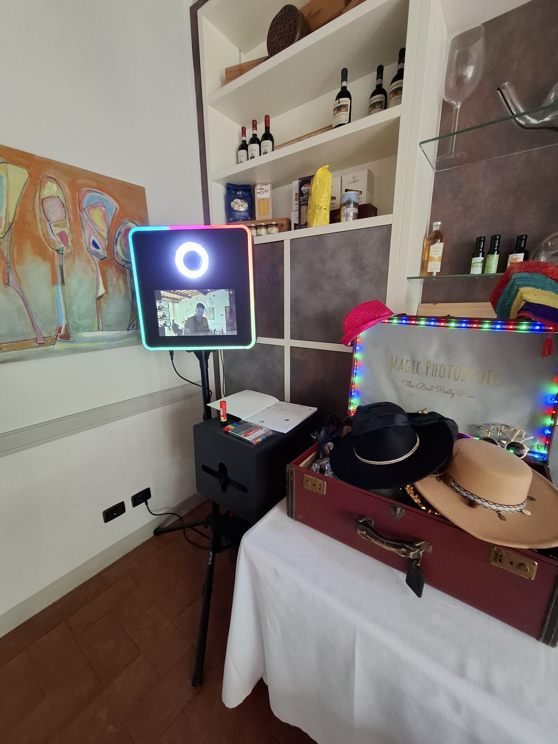 Photobooth met hoeden en feestprops